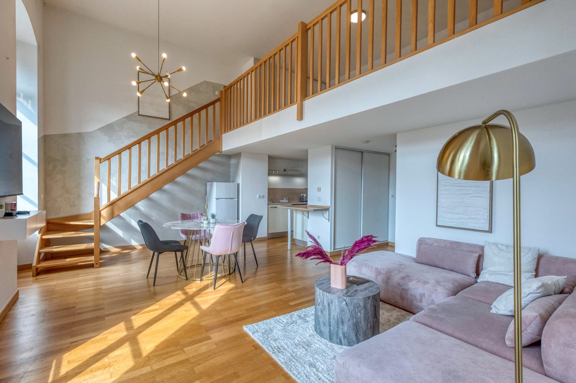 Exclusivité - GRENOBLE CASERNE DE BONNE- T3 Duplex et stationnement